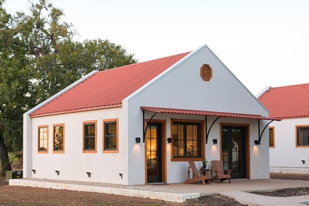 Little Dutch Cabin #1 - 12 Min To Magnolia-Baylor Bellmead 外观 照片